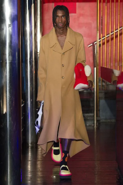 Look 20